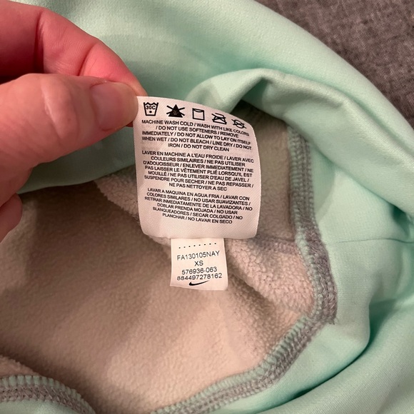 Nike Therma-Fit Hoodie Sweatshirt Gray Mint - Picture 8 of 10